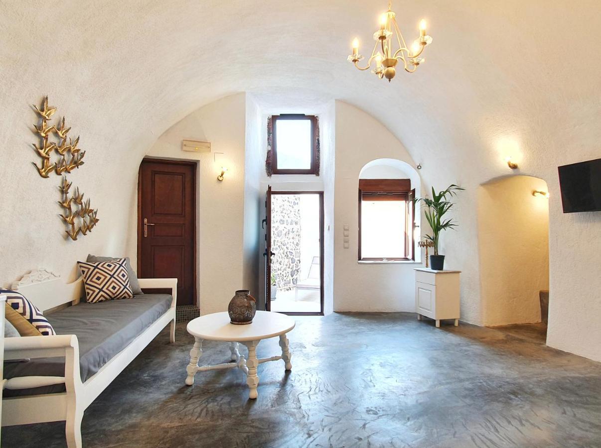 Navita Cave Houses Fira  Extérieur photo